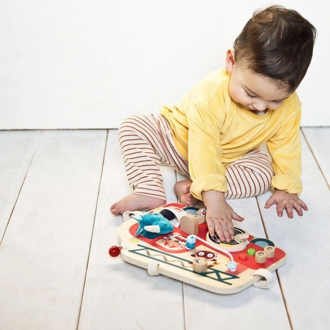 Drewniana tablica manipulacyjna Wóz strażacki Lilliputiens - Nosorożec Marius
