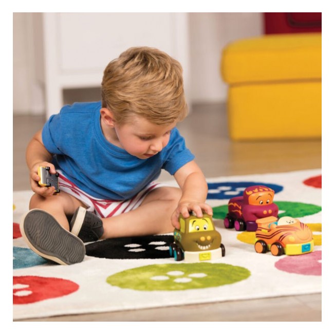 Cztery miękkie autka z napędem B. Toys - Wheeeels