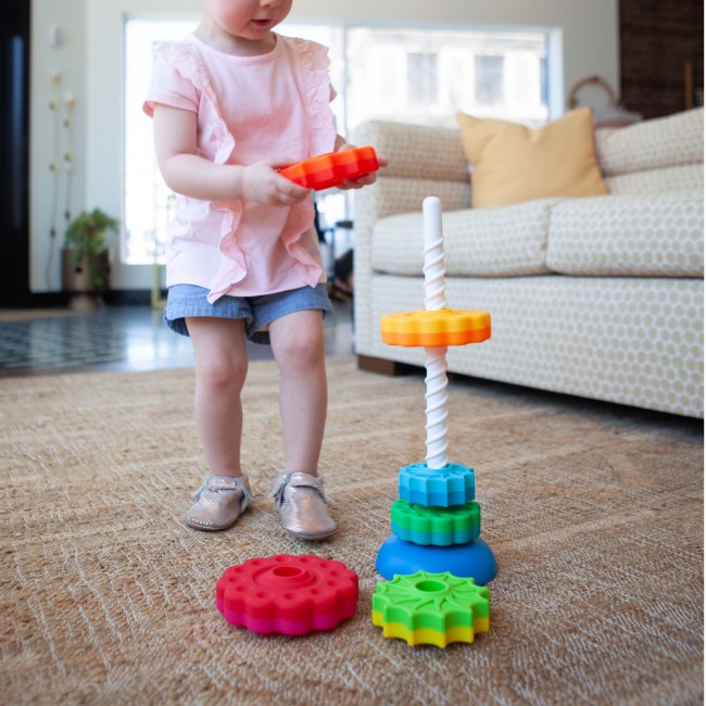 Zakręcona wieża Fat Brain Toys - SpinAgain