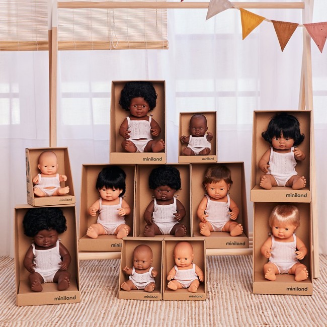 Lalka chłopiec Miniland Doll - Europejczyk 38cm