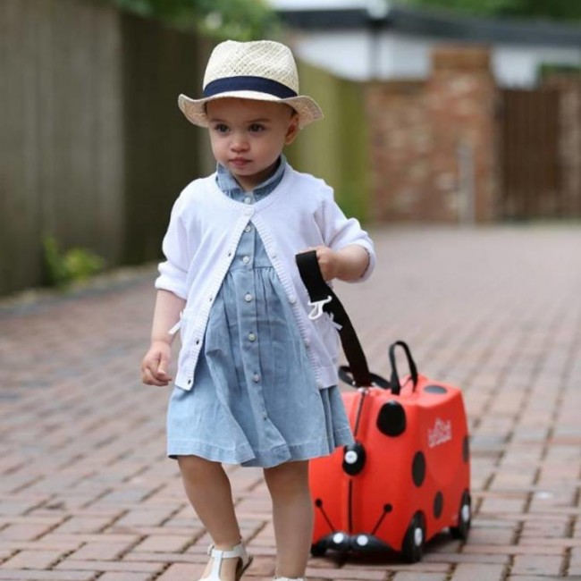 Jeżdżąca walizeczka Trunki - Biedronka