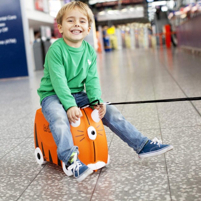 Jeżdżąca walizeczka Trunki - Tygrysek Tipu