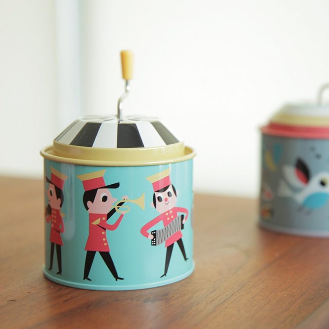 Katarynka by Ingela P Arrhenius Vilac - Niebieska