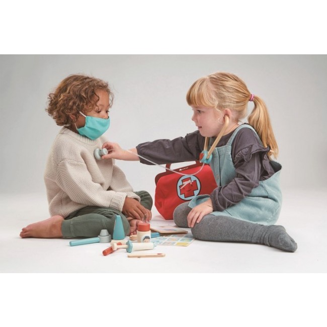 Zestaw lekarski z kuferkiem Tender Leaf Toys