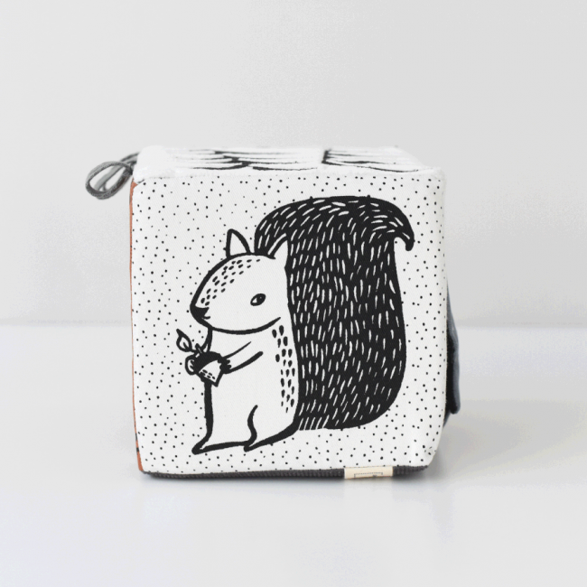 Miękka kostka kontrastowa Wee Gallery - Woodland