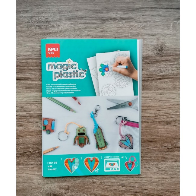 Magiczny, przezroczysty plastik Apli Kids - 4 arkusze