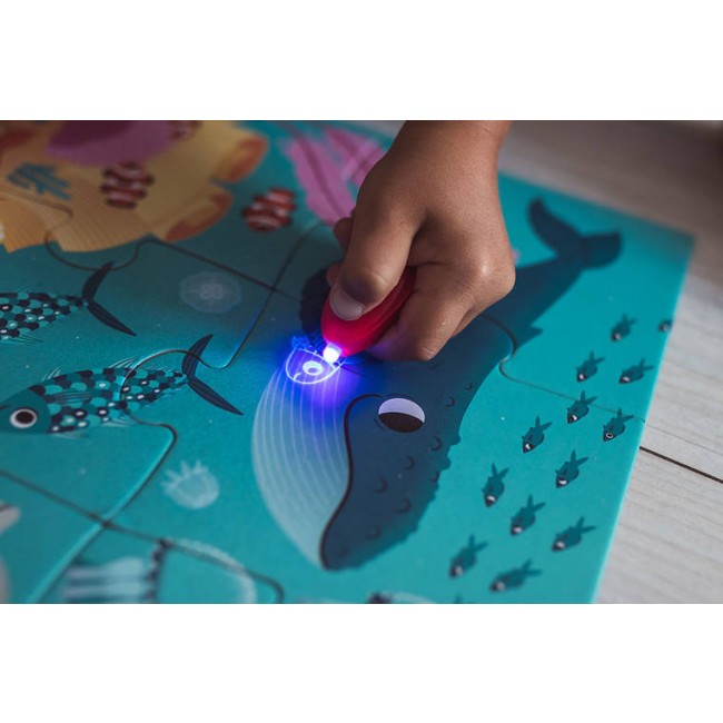 Świecące puzzle z mini-lampką UV Janod - Las 24 elementy 3+