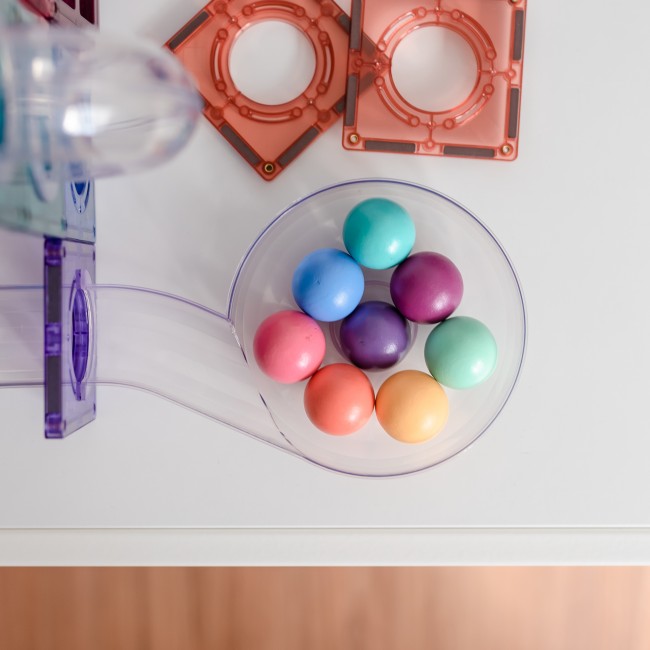 Klocki magnetyczne kulodrom Connetix - Pastel Ball Run Pack 106 el.