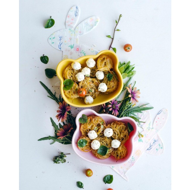 Silikonowa miseczka z przyssawką i pokrywką Miś We Might Be Tiny - Yellow