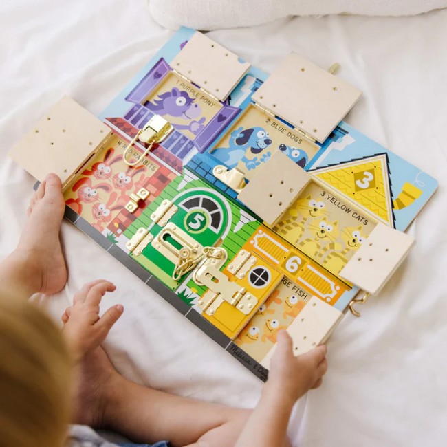 Drewniana tablica z zamkami Melissa & Doug - Zwierzątka