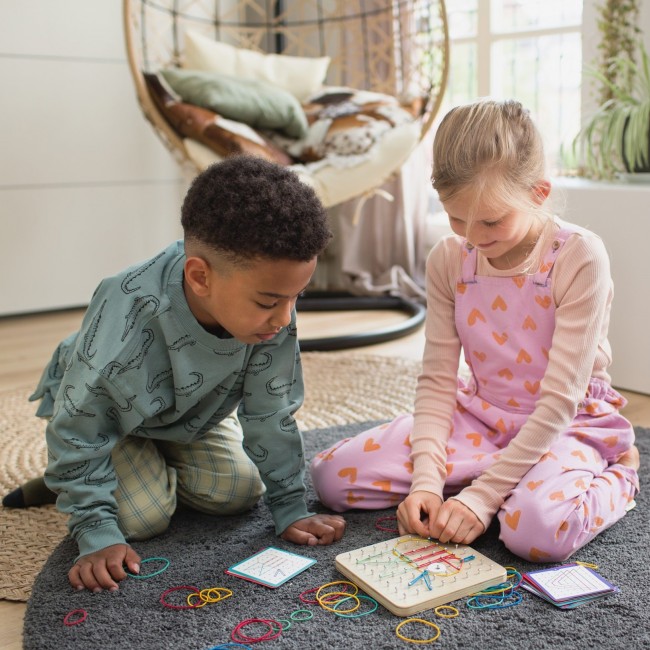 Drewniana tablica manipulacyjna BS Toys - Geoplan