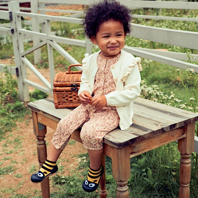 Oddychające antypoślizgowe buciki Attipas - Bee Yellow M