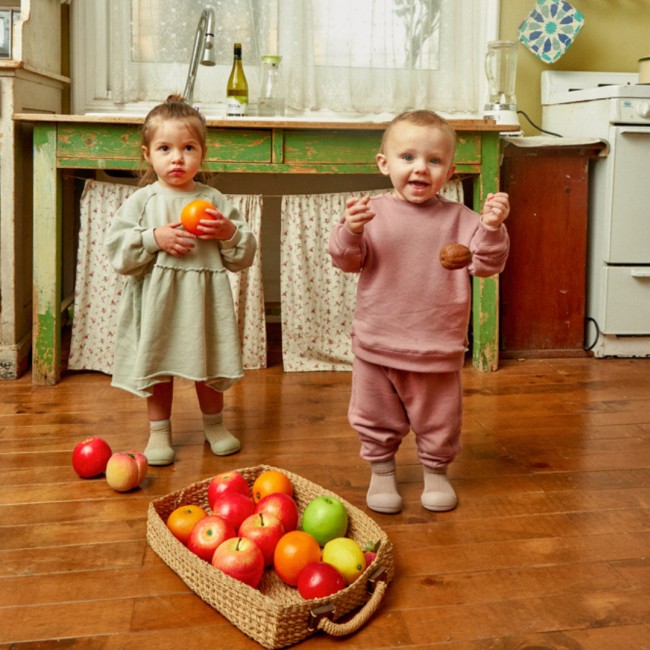 Oddychające antypoślizgowe buciki Attipas - Pallet White Chocolate M