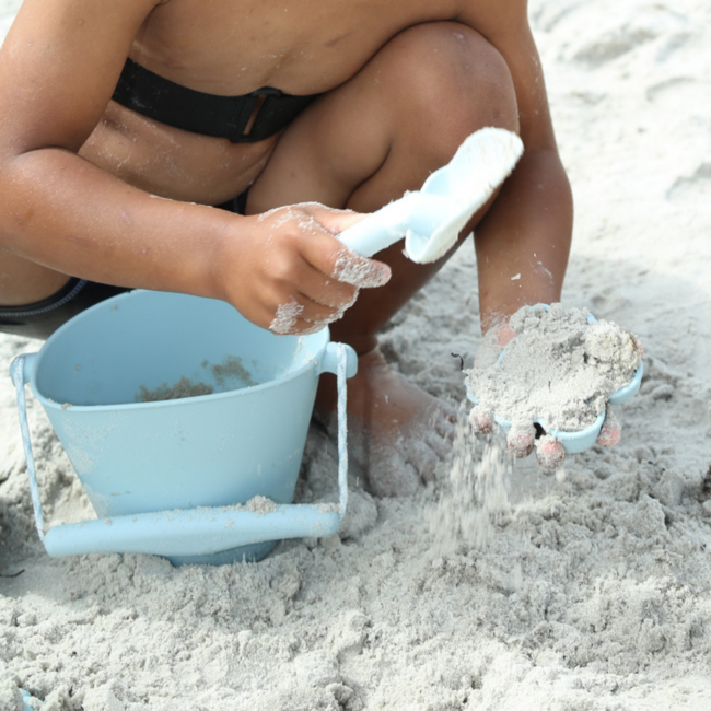 Składane wiaderko do wody i piasku Scrunch Bucket - Błękitny