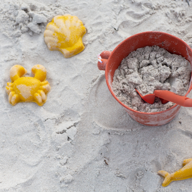 Składane wiaderko do wody i piasku Scrunch Bucket - Pudrowy Róż