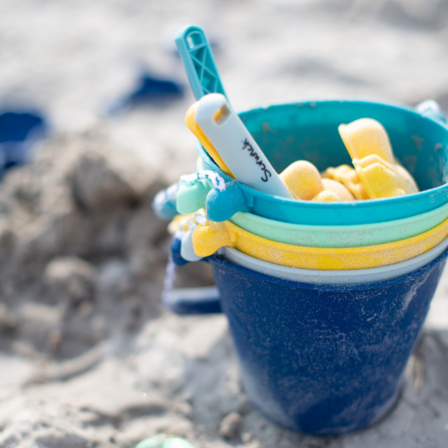 Składane wiaderko do wody i piasku Scrunch Bucket - Pastelowy Żółty