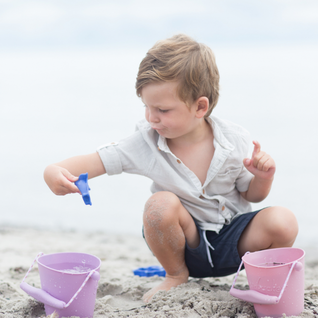 Składane wiaderko do wody i piasku Scrunch Bucket - Purpurowy