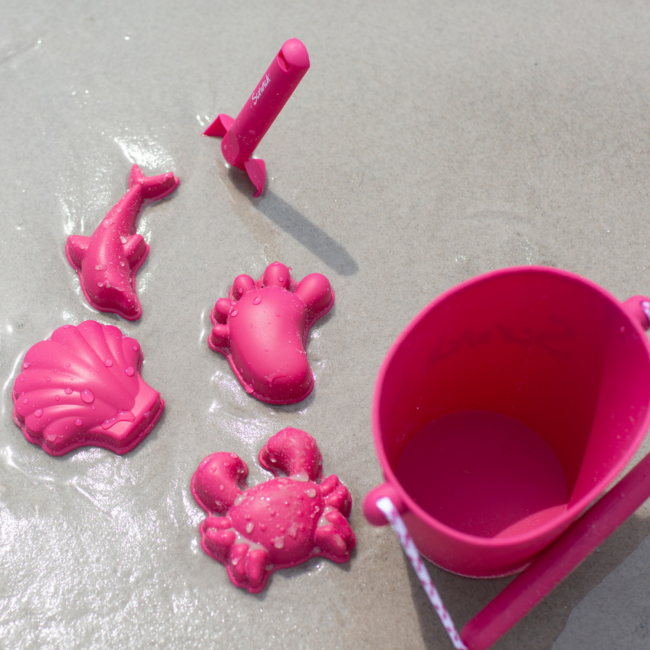 Składane wiaderko do wody i piasku Scrunch Bucket - Purpurowy