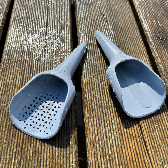 Zestaw zabawek do piasku w wiaderku Zsilt - 3 lata +