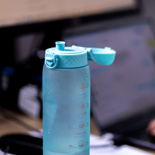 Butelka do picia 1000 ml ION8 - Motivator Blue