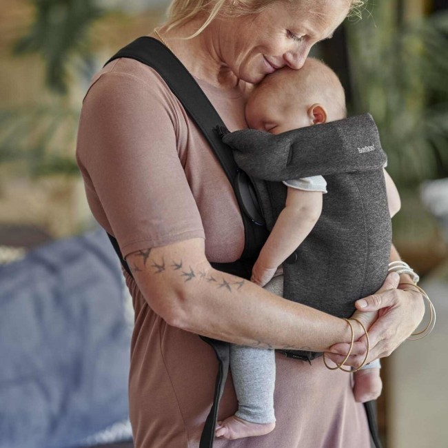 Nosidełko BABYBJORN MINI 3D Jersey - Szaroczarny