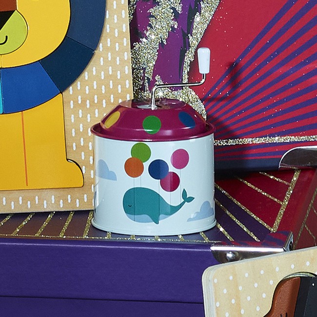 Metalowa katarynka Vilac - Wieloryb