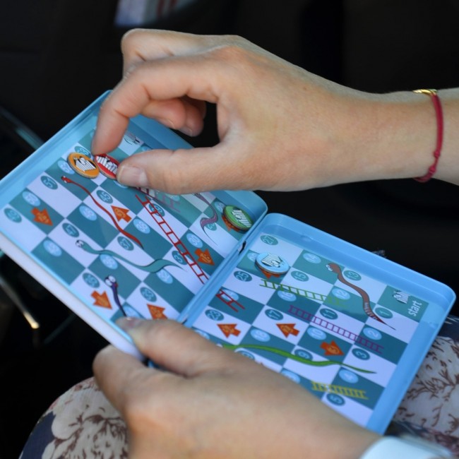 Podróżna gra magnetyczna The Purple Cow - Węże i drabiny