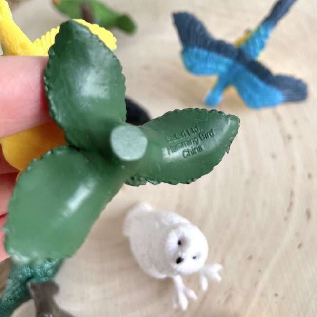 Zestaw Figurek w Tubie TOOB Safari Ltd. - Egzotyczne Ptaki