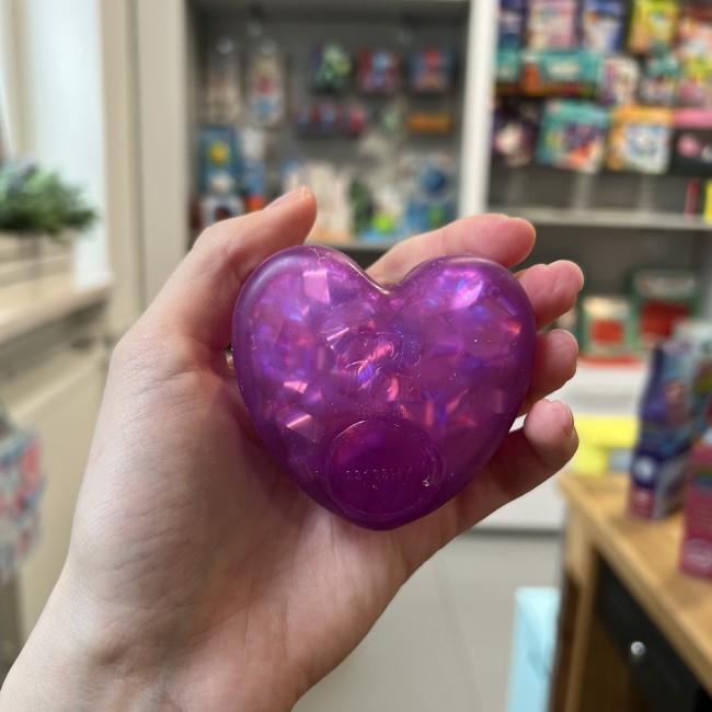 Sensoryczny gniotek Schylling - NeeDoh Squeeze Hearts