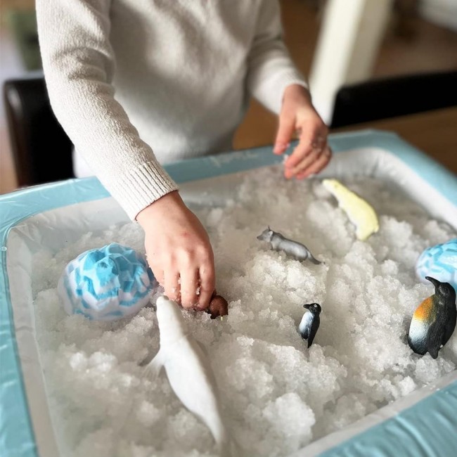 Zestaw do tworzenia śniegu z figurkami i tacą Sno Adventure Zimpli Kids - World Arctic