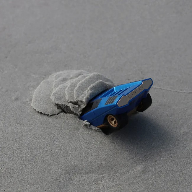 Samochód wyścigowy UFO Playforever - Leonessa