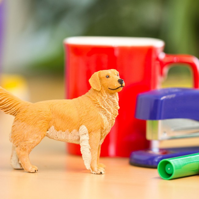 Figurka Safari Ltd. - Pies Golden Retriever