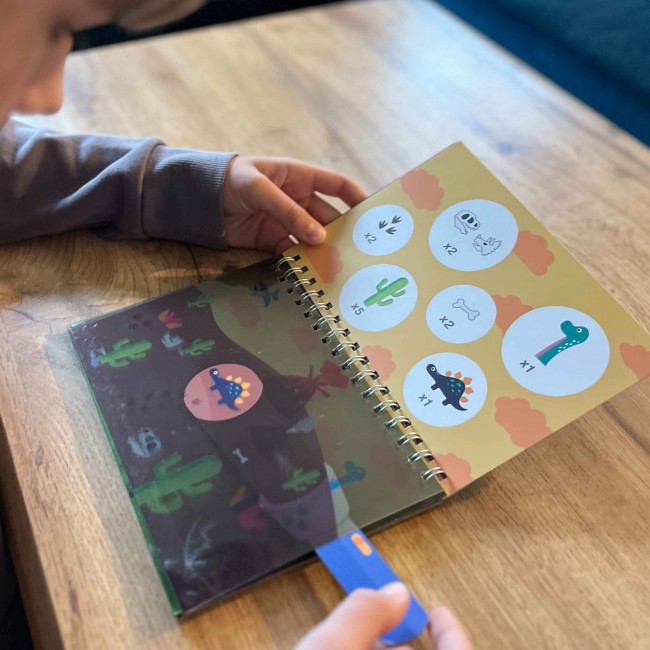 Książeczka z magiczną latarką Apli Kids - Dinozaury