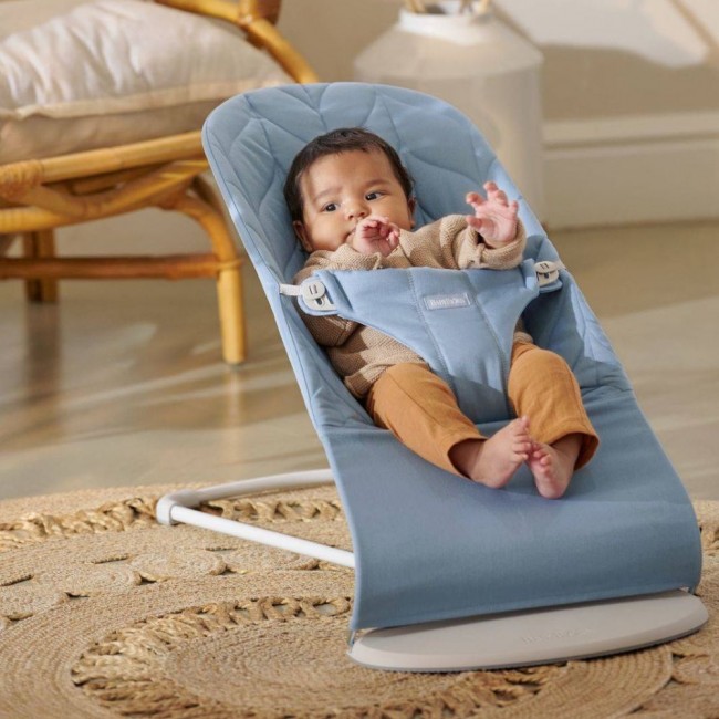 Leżaczek BABYBJORN BLISS WOVEN Petal Quilt - Niebieski