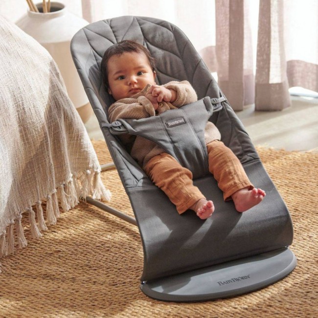 Leżaczek BABYBJORN BLISS WOVEN Petal Quilt - Antracyt
