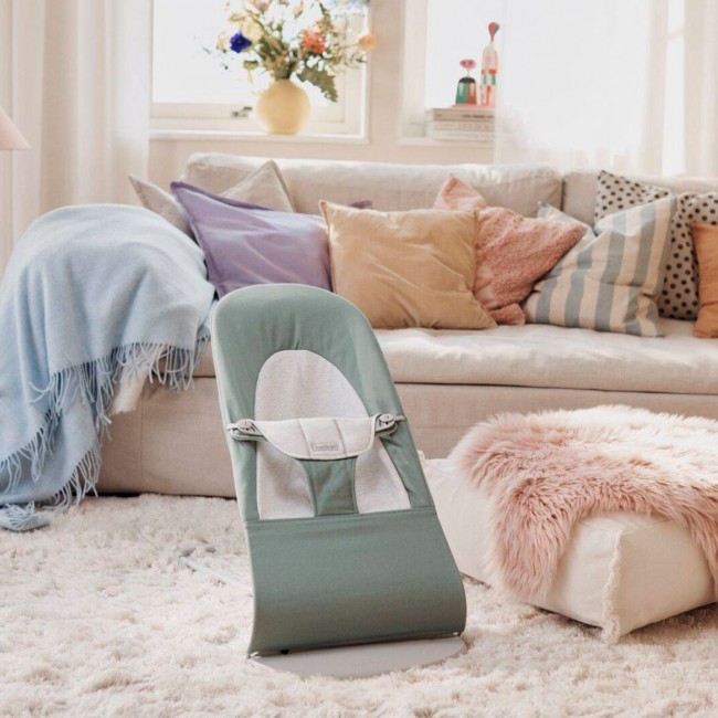 Leżaczek BABYBJORN BALANCE SOFT WOVEN/JERSEY - Jasnoszałwiowy/Szary