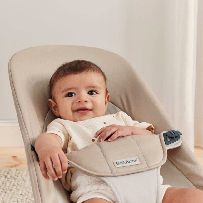 Leżaczek BABYBJORN BALANCE SOFT WOVEN - Khaki/Beżowy