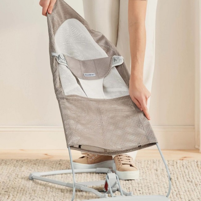 Poszycie do leżaczka BABYBJORN Balance Soft Mesh - Szary Beż/Biały