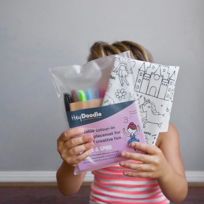 Duża mata silikonowa do wielokrotnego kolorowania HeyDoodle - Bajkowe Królestwo