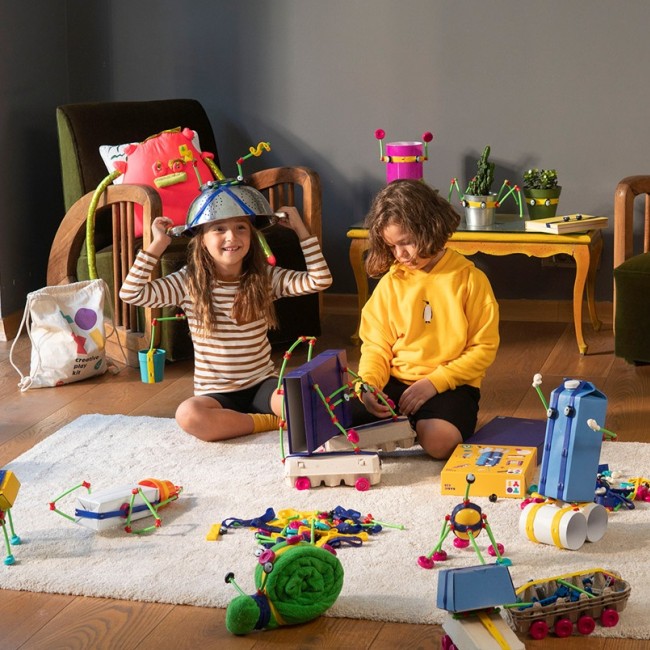 Zestaw konstrukcyjny zrób to sam Toyi - Mini Trucks 16 el.