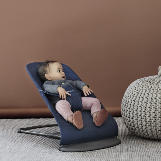 Poszycie do leżaczka BABYBJORN BLISS Woven Classic Quilt - Granatowy