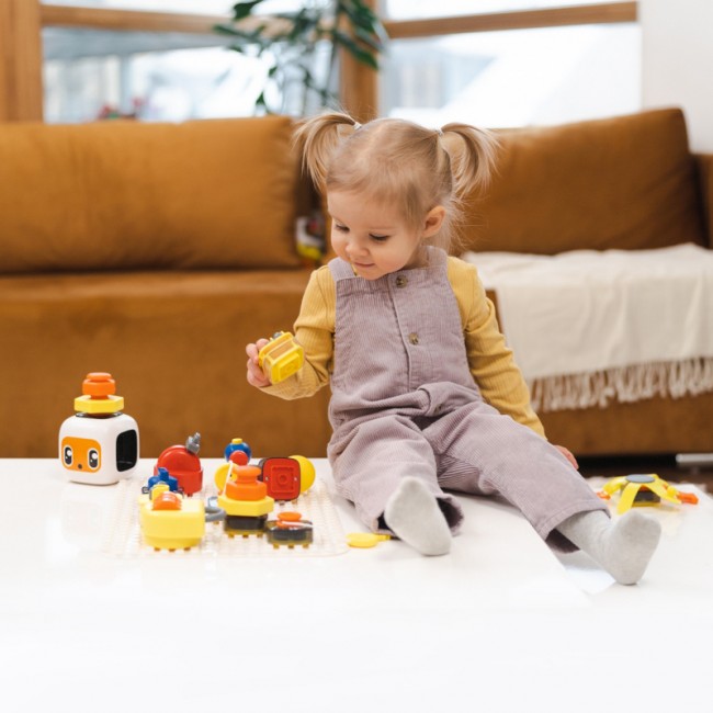 Tablica manipulacyjna z kostką i doczepianymi elementami TOPBRIGHT