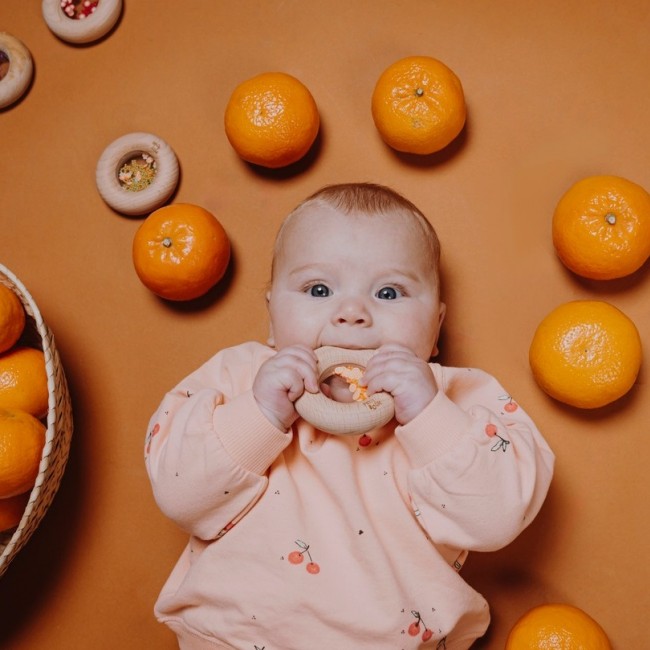 Grzechotka sensoryczna Petit Boum - Pomarańcza