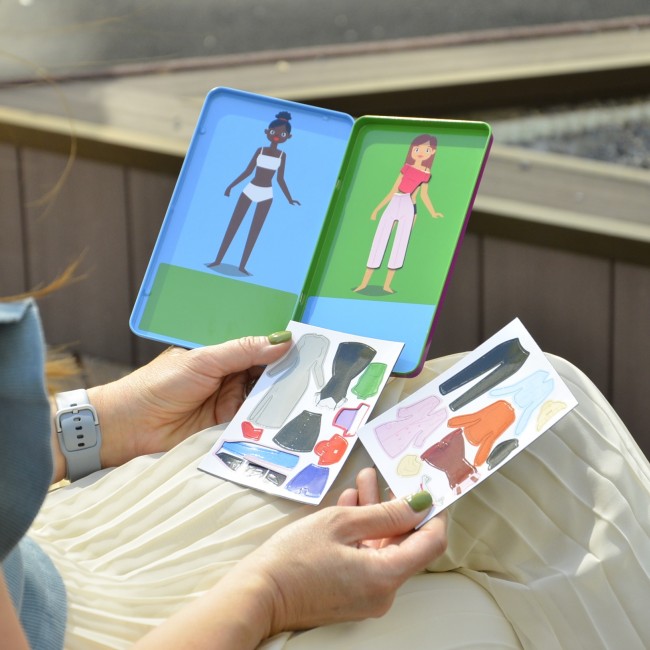 Podróżna gra magnetyczna The Purple Cow - Ubieranki