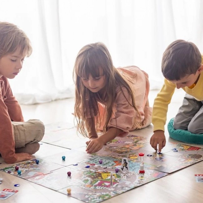 Gra planszowa Trefl - Spy Guy Zimowa Przygoda