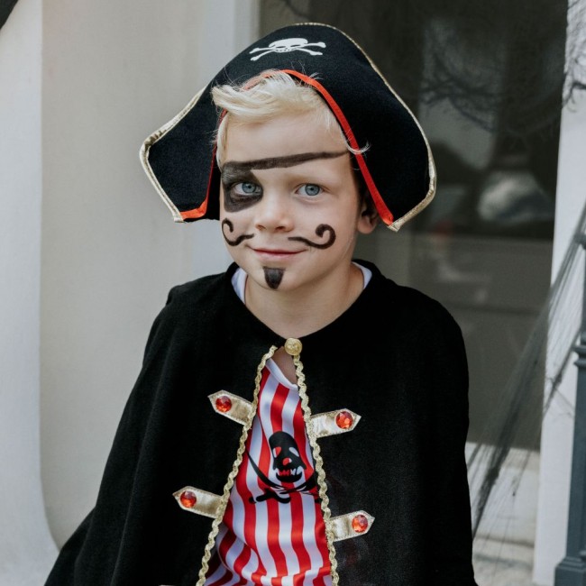 Strój Pirat z peleryną Party Deco - rozmiar 116-128 cm (5-8 lat)