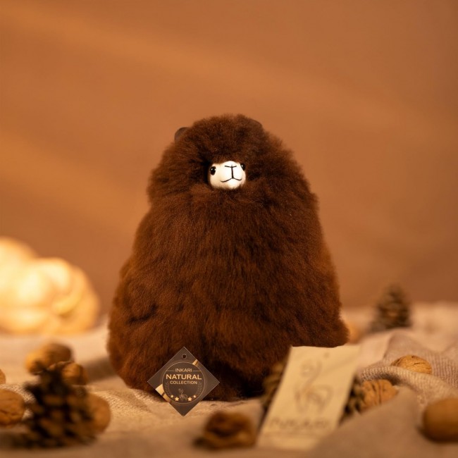 Puszysta maskotka Alpaka Inkari Naturals - Walnut 23 cm