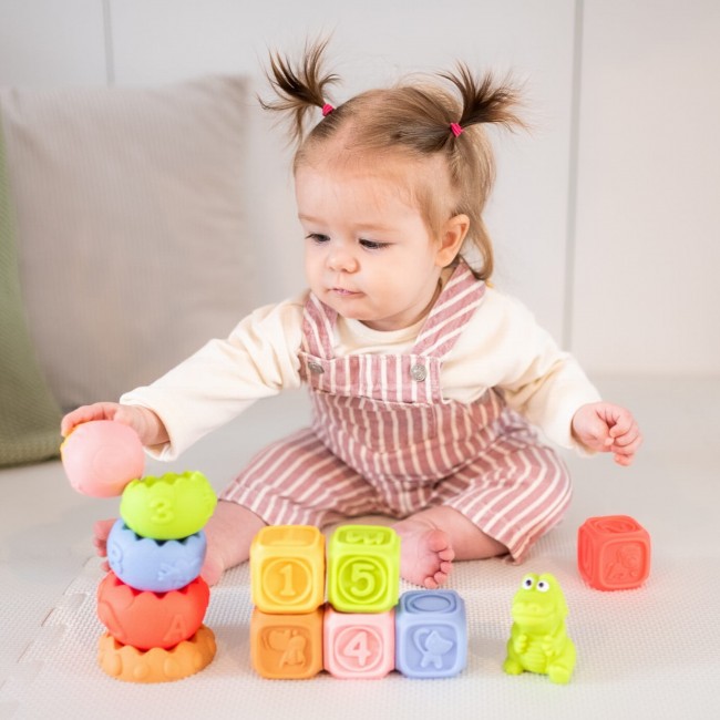 Klocki sensoryczne, piramida, zwierzątko - Tullo zestaw edukacyjny Montessori 13 szt.