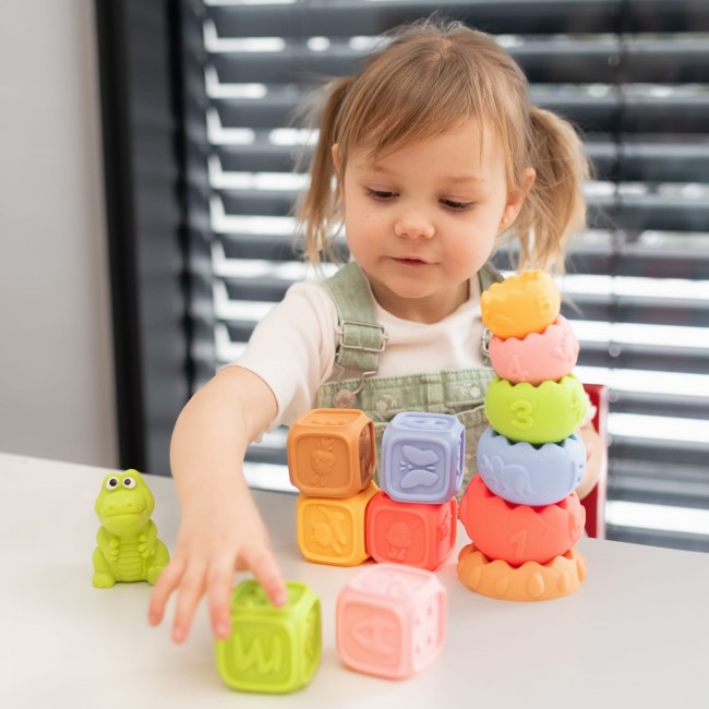 Klocki sensoryczne, piramida, zwierzątko - Tullo zestaw edukacyjny Montessori 13 szt.