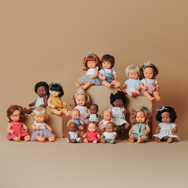 Lalka dziewczynka Miniland My Friends & Me - Europejka DS z okularami 38 cm